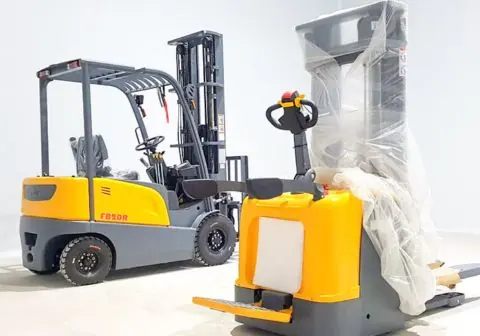 Autoelevador y apilador eléctrico del depósito