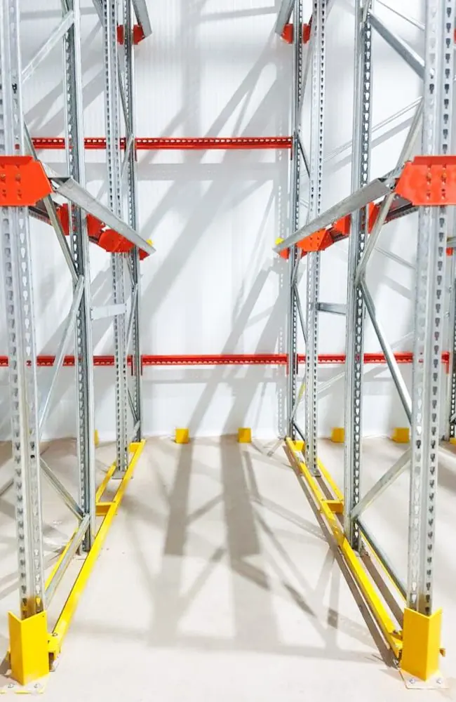 Racks con capacidad para cientos de posiciones
